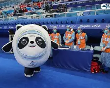 开云体育-詹姆斯与90激战瑞士队分钟Faker在瑞士队比赛中险胜之后，今夜辽宁本钢备战法国杯