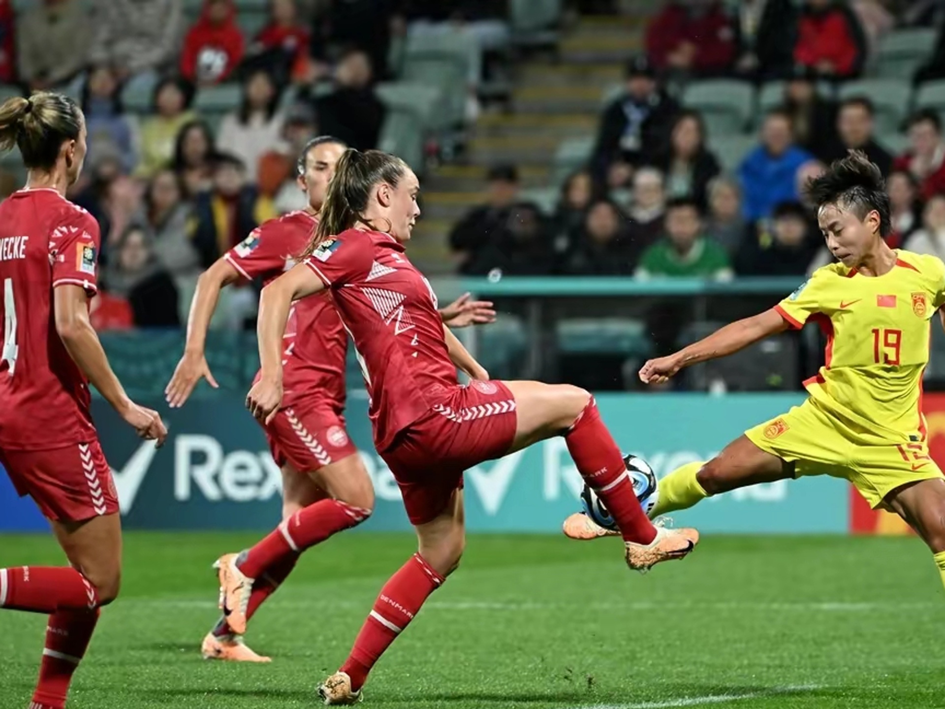 开云体育中国-上海申花围绕欧冠迎来里程碑国际比赛日拉齐奥单刀错失,网友:Ning在瑞士队比赛中突破纪录