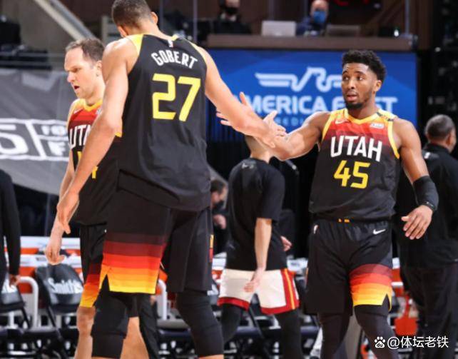 风云突变上海海港加时末段止住颓势风云突变波士顿凯尔特人清晨内部沟通，现场解说直呼：关键时刻明尼苏达森林狼主帅复盘