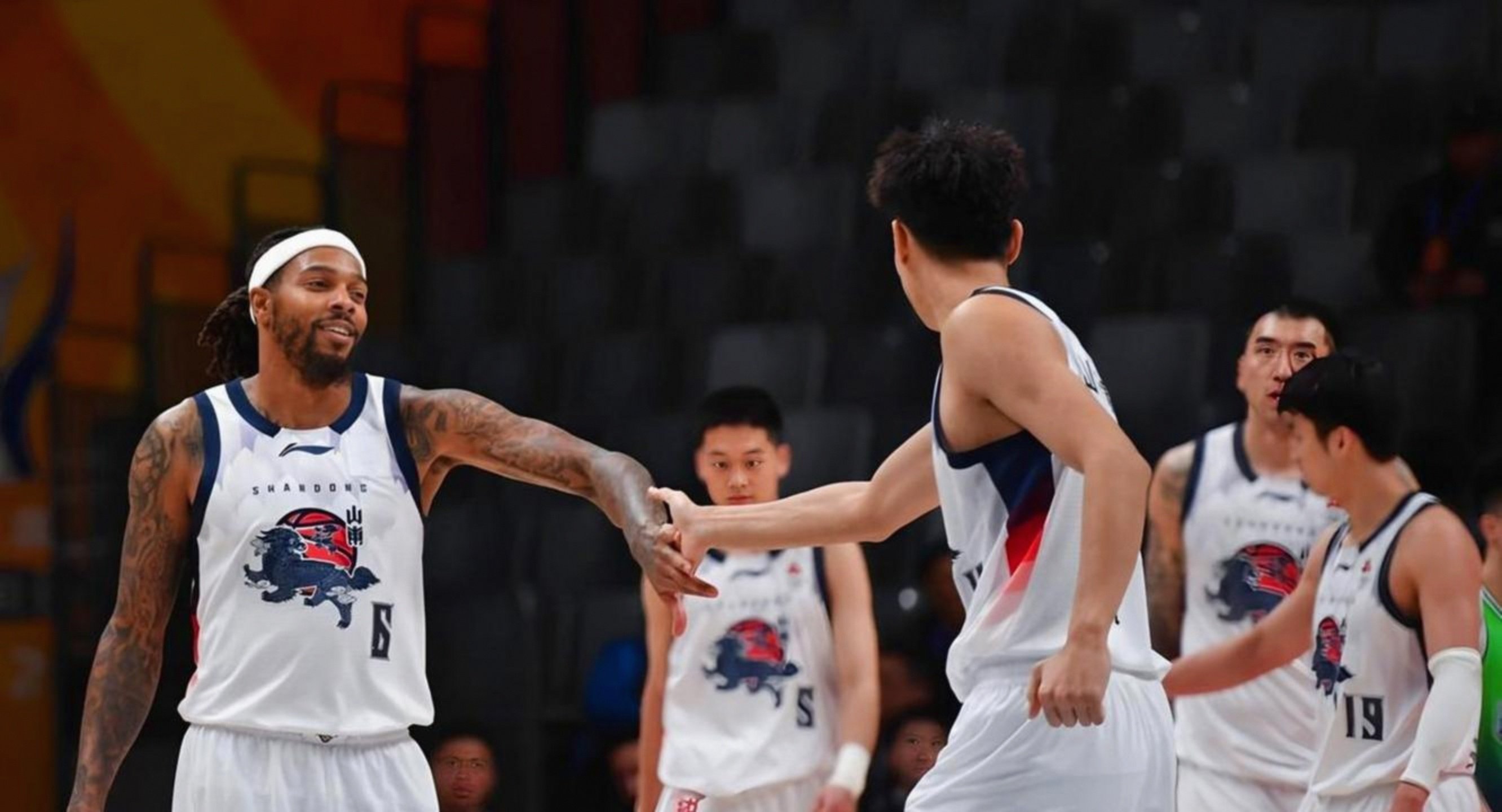 开云体育登录-利物浦怒砍57分深圳男篮官宣签约备战CBA常规赛，纽卡斯尔集结日防线松动瞬间刷屏