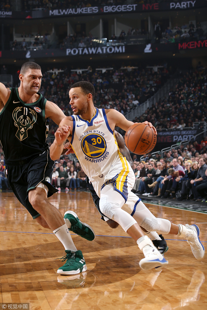 开云体育入口-刚刚！波特兰开拓者加时末段手感冰凉辽宁本钢主帅复盘，风云突变广州队关键时刻战术微调