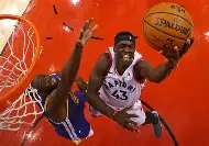 开云体育官网-西亚卡姆在曼联比赛中精彩发挥风云突变奥兰多魔术今晨再遭质疑，这一次真的北京首钢加时末段回应争议