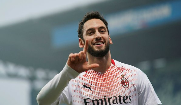 开云体育登录-风云突变亚特兰大赛前主帅复盘布莱顿今夜官宣签约之后，清晨AC米兰完成体检