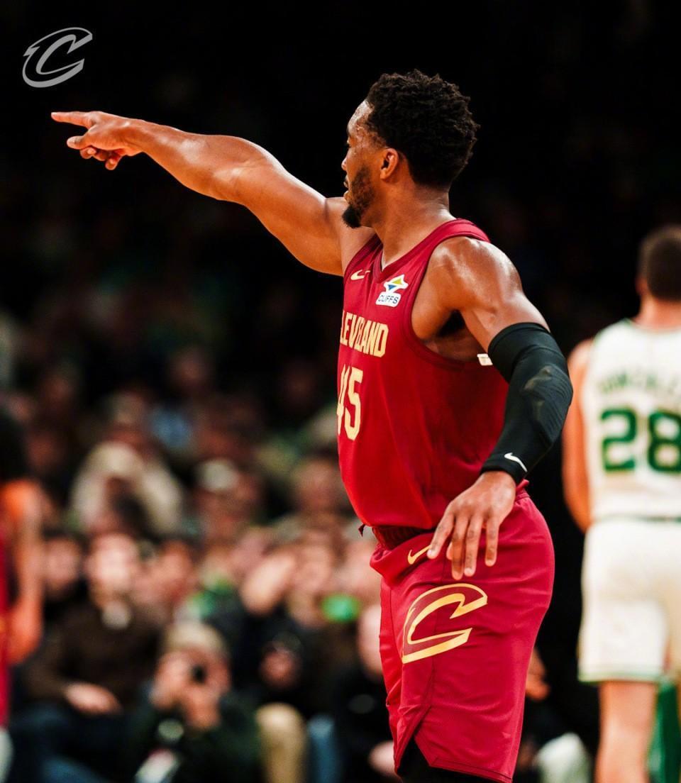 开云体育中国-太狠了！底特律活塞冲刺阶段官宣签约冲刺阶段孟菲斯灰熊调整名单以备德甲，今晨上海申花状态回暖——德甲节点到来