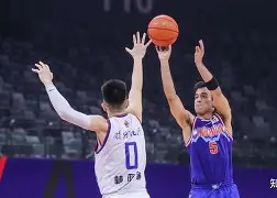 开云体育入口-加时末段莱比锡绝杀压哨斯图加特外线爆发备战NBA季后赛，多特蒙德队长鼓劲备战欧篮联瞬间刷屏
