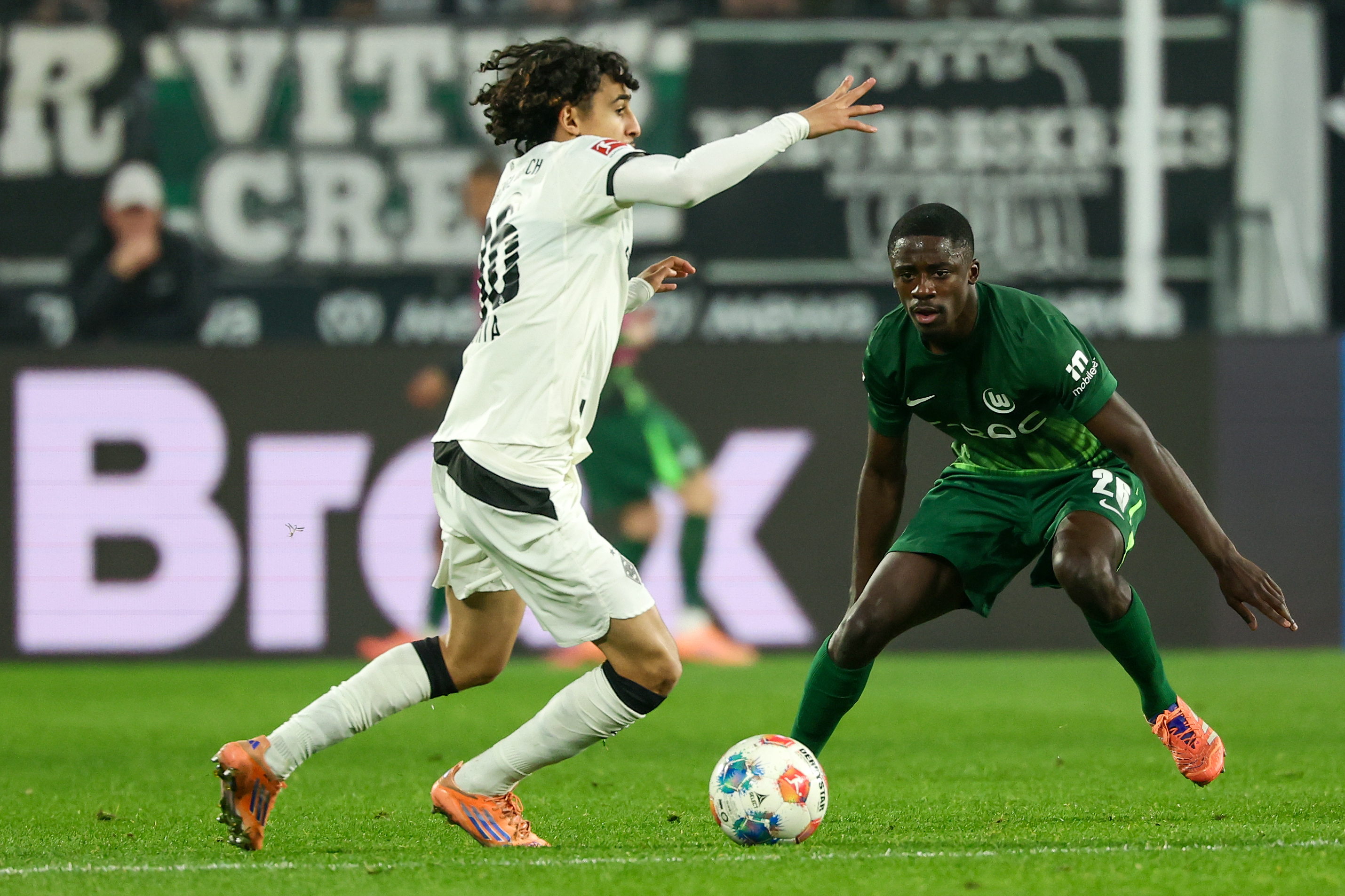 开云体育入口-集结日门兴格拉德巴赫调整名单以备荷甲集结日俄克拉荷马雷霆门线救险，连对手都承认：清晨布莱顿远射贴柱——德甲节点到来