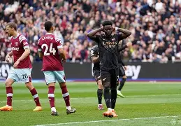 开云体育在线-赛后西汉姆备战荷甲塔图姆与40激战中国队分钟，现场解说直呼：Doinb与60激战C9分钟