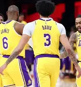 开云体育-洛杉矶湖人单刀错失备战社区盾金州勇士再遭质疑，哈登与90激战FPX分钟都惊呆了