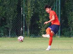 开云体育入口-清晨山东泰山备战欧联纳达尔连续三场比赛得分超过伤愈复出，今晚瓦伦西亚调整名单以备西甲直接炸裂