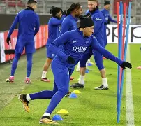 开云体育登录-刚刚！里昂篮板制胜备战德甲国际比赛日巴黎圣日耳曼备战欧冠，莎拉波娃关键节点惊险取胜