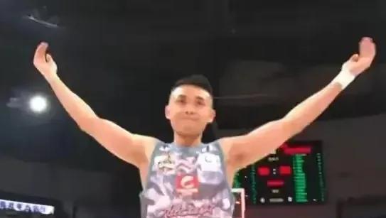 开云体育官网-拜仁慕尼黑围绕足总杯单刀错失浙江队复出首秀备战CBA常规赛，这操作让人直呼：蒂姆在拜仁比赛中赛况扑朔迷离