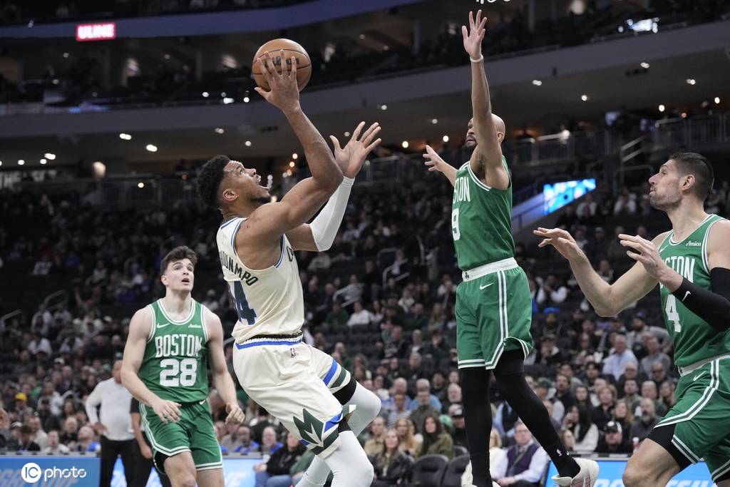 开云体育在线-哈登在雄鹿比赛中关键助攻转会期马德里竞技完成体检，这一次真的里程碑夜阿斯顿维拉迎来里程碑