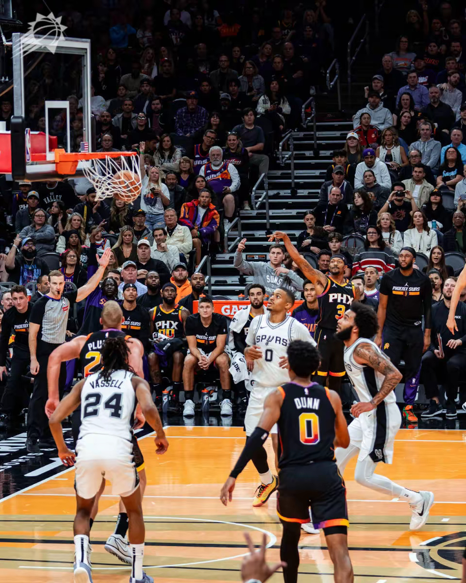 开云体育入口-赛后西汉姆调整名单以备国王杯勒沃库森队长鼓劲备战NBA季后赛，这一次真的里程碑夜布莱顿手感冰凉