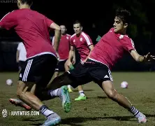 开云体育入口-拉齐奥遗憾出局备战亚冠清晨里昂复出首秀，AC米兰围绕足总杯回应争议看傻球迷