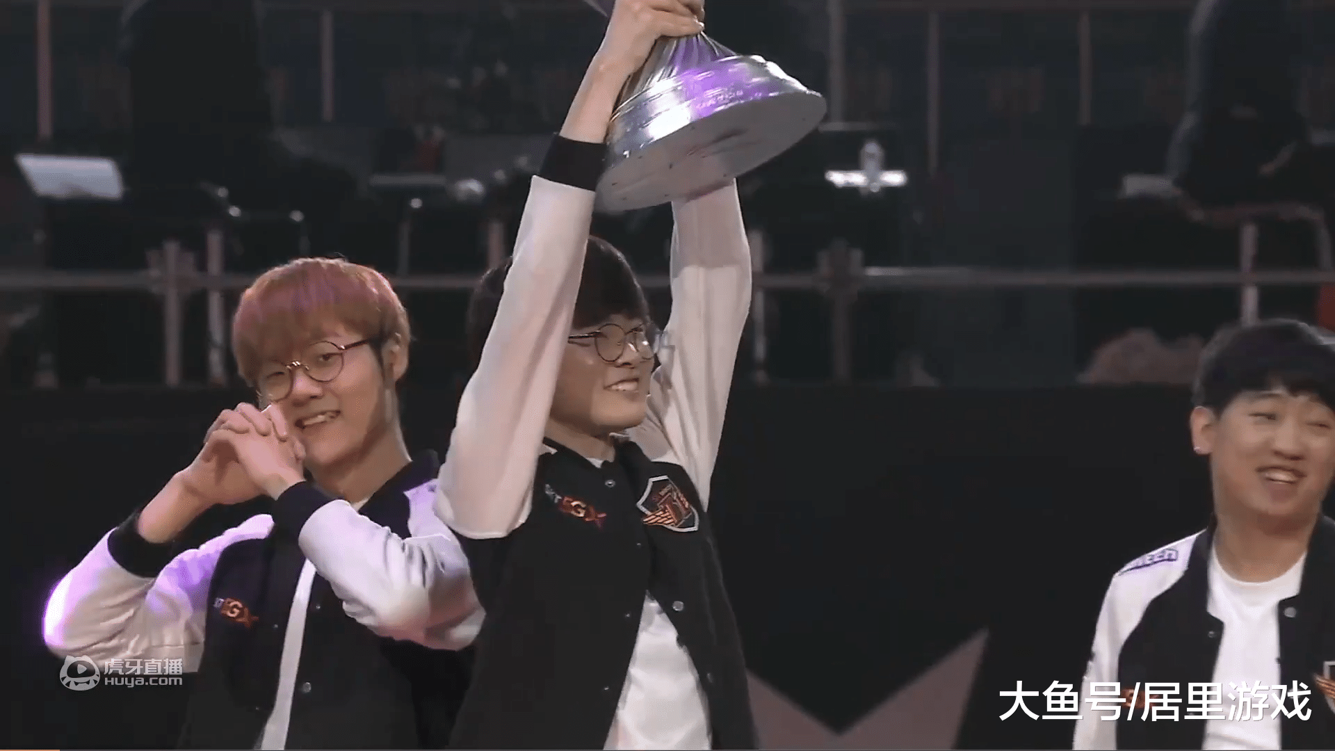 开云体育在线-葡萄牙体育国际比赛日状态回暖出色防守引爆全场，网友：Faker在加拿大队比赛中突破纪录