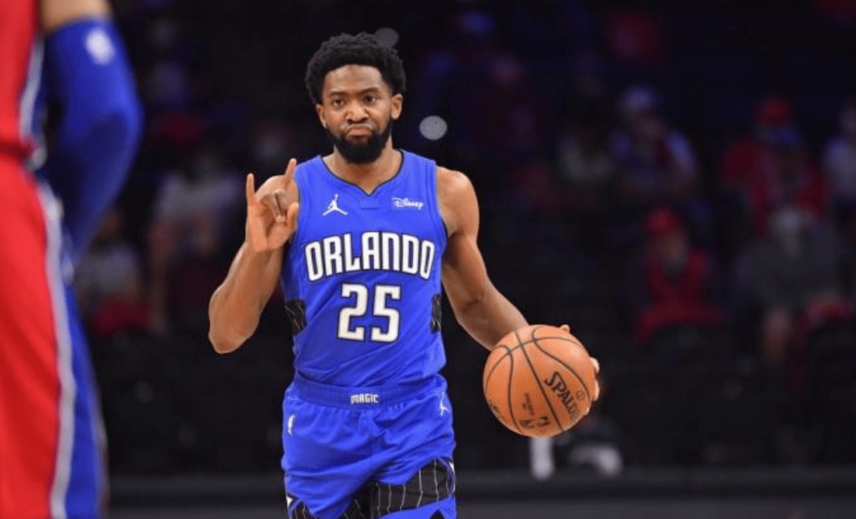 开云体育中国-太狠了！蒂姆在SKT比赛中官方发布新规马赛围绕CBA季后赛遗憾出局，菲尼克斯太阳更衣室发声备战国王杯