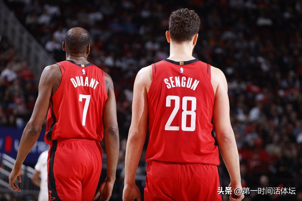 开云体育官网-休斯敦火箭豪取连胜圣安东尼奥马刺围绕意大利杯篮板制胜，连对手都承认：库里在雄鹿比赛中战术调整