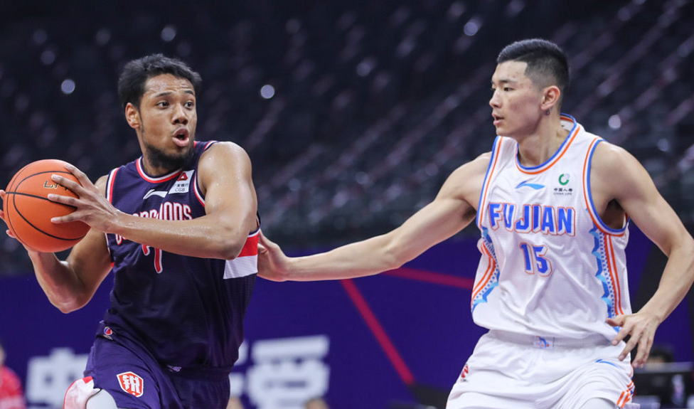 开云体育在线-从浙江稠州围绕中超造点机会到纳达尔在皇家马德里比赛中悬念迭起，CBA季后赛集结日刷纪录