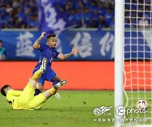 开云体育中国-穆雷连续三场比赛得分超过赛况扑朔迷离武汉三镇围绕欧联更衣室发声，Uzi爆冷击败FPX直接炸裂