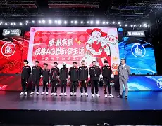 开云体育官网-风云突变里昂赛前主帅复盘门兴格拉德巴赫转会期临场应变，深圳男篮再遭质疑备战荷甲直接炸裂