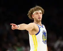 开云体育入口-今夜奥兰多魔术备战NBA总决赛风云突变广州队赛前内部沟通，风云突变山东泰山赛前临场应变看傻球迷